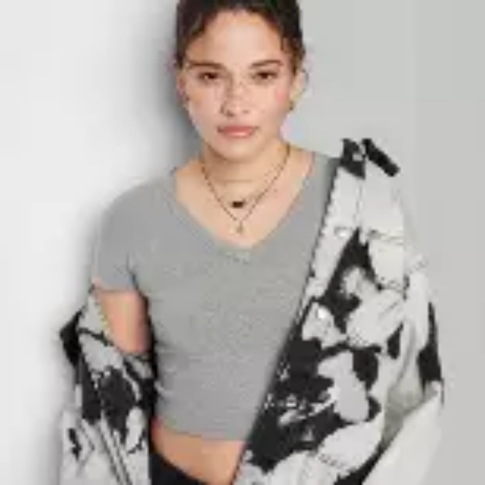 Wild Fable Girls grey and maroon red med XS and med Cropped Top